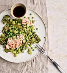 Salmão com legumes a vapor