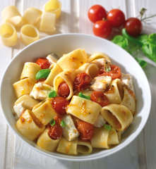 Calamarata, spigola e Pachino