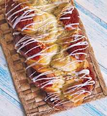 Trança recheada com coco