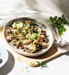 Ensalada de lentejas y coliflor asada