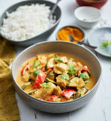 Kokosowe curry z kurczakiem i ryżem