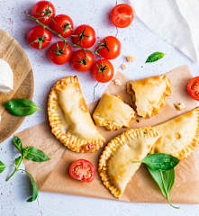 Empanadas aux légumes et pesto