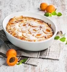Marillen-Clafoutis mit Marzipan