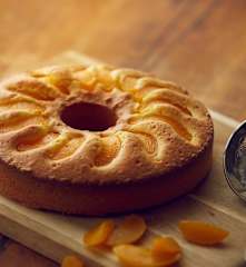 Ciambella alle pesche