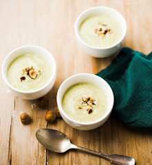 Crème de brocoli aux noisettes