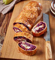 Herzhafter Rotkohl-Birnen-Strudel