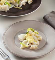 Bacalao con ajetes y pilpil