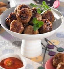 Hackbällchen mit Datteln