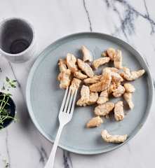 Tiras de pavo doradas