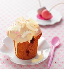 Muffins griottes et chocolat blanc