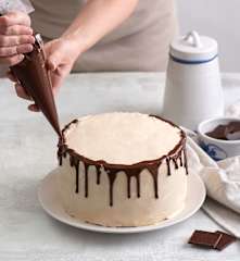 Polewa czekoladowa do tortu (drip)