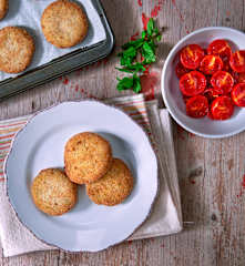 Polpette di tempeh con pomodorini confit (vegan)