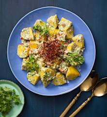 Chilli raita potato salad