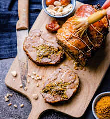 Agneau farci aux légumes et fruits secs