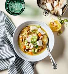 Curry z dorszem i krewetkami