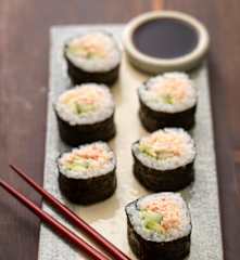 Surimi ve Krem Peynirli Sushi