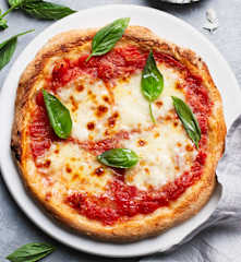 Pizza napoletana