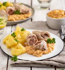 Rolady wieprzowe z kiszoną kapustą