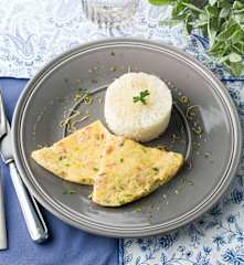 Arroz de limão com omeleta de fiambre