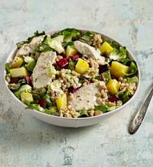 Salată de toamnă cu pui și farro