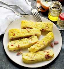 Tortilla aux oignons et aux lardons