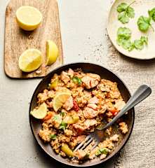 Ρύζι με σολομό και μανιτάρια