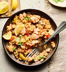 Reis mit Lachs und Champignons