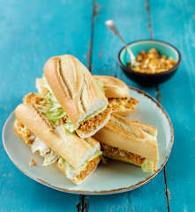 Baguetes com pasta de atum