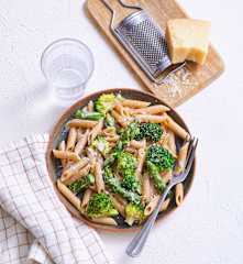 Penne aux asperges et au brocoli