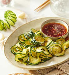 Sweet and Sour Cucumber Slices