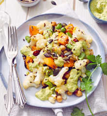 Lauwarmer Blumenkohl-Kürbis-Salat