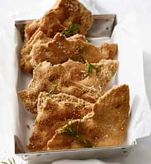 Pełnoziarnista focaccia z rozmarynem