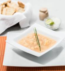 Sopa de fideos con coliflor