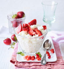 Milchreis mit Erdbeeren