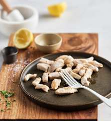 Tiras de pechuga de pollo doradas