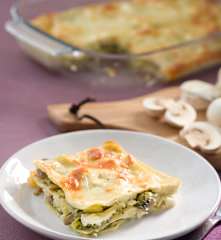 Lasaña de calabacín y champiñones con queso de cabra