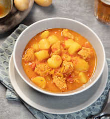 Putengulasch mit Erdäpfeln