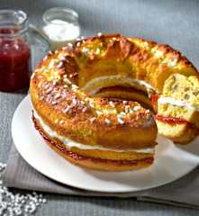 Ciambella farcita allo yogurt