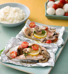 Salmón en papillote con champiñones y arroz