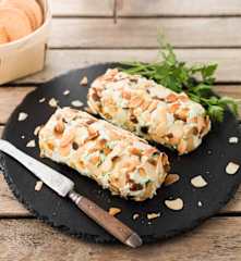 Tortinhas de requeijão com amêndoa