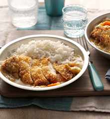 Poulet katsu au riz et curry