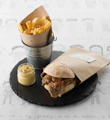 Schweinslungenbraten im Weckerl