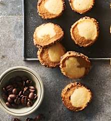 Latte-macchiato-Rolle