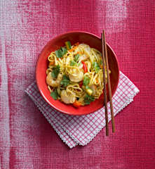 Prawn and noodle stir-fry