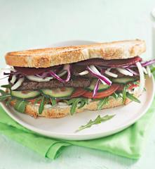 Bocata de seitán con tzatziki