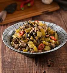 家常酸菜炒肉末