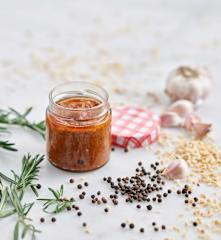 Czerwone pesto z suszonych pomidorów