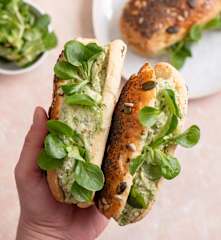 Kanapki z siekanymi składnikami