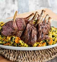 Rack d’agneau et couscous aux légumes