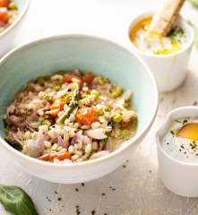Œufs cocotte aux asperges, blé aux légumes